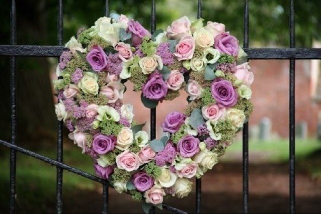 Helping you become a princess for the day. Ireland's first online wedding jewellery hire boutique.