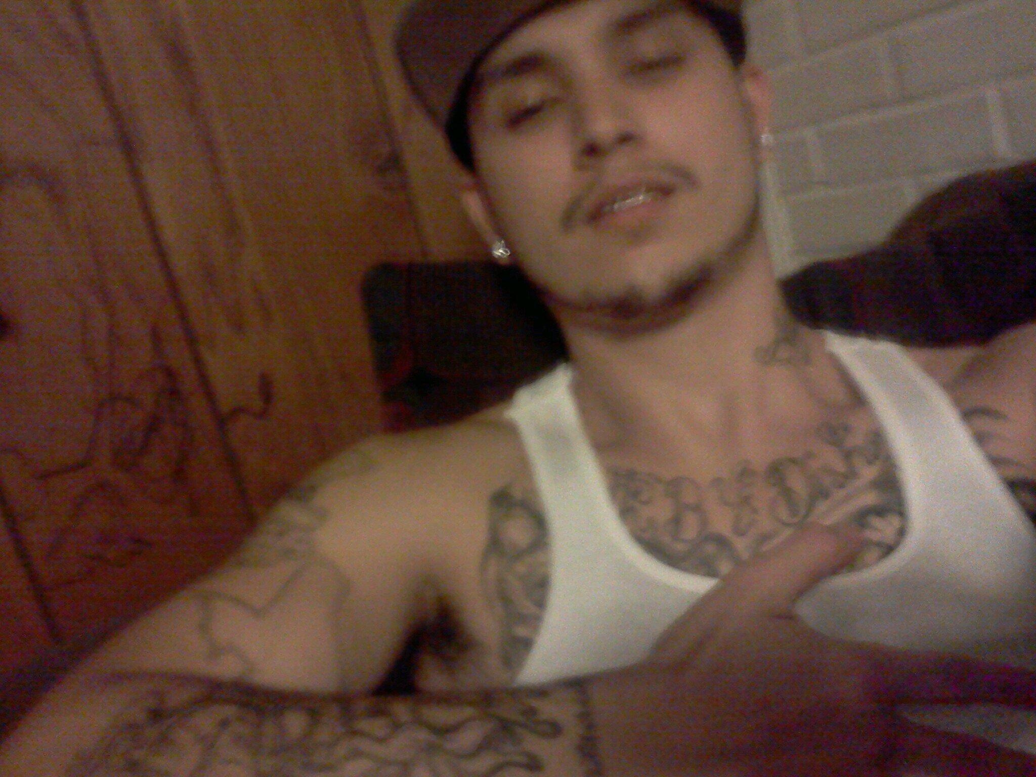 Livin life to da fullest hood rich n tax free fuk uncle sam!!!