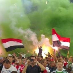 #Feyenoord season ticket holder. Vakkie Y2. We are red and white super Dynamite!