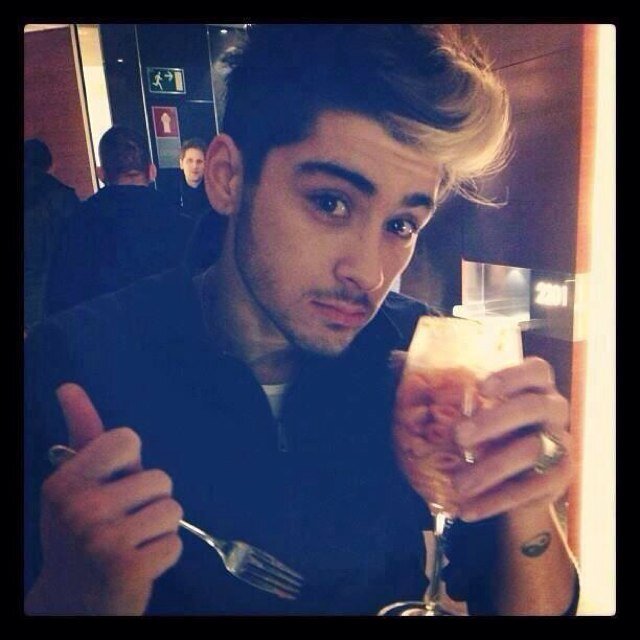 zayn's best hair style -@zaynflurries