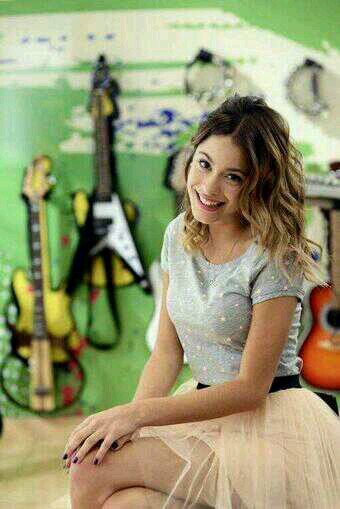 Fan Club De Tini En France ! Si Je Te Follow S'il Te Plait Follow Back Sinon,J'Unfollow ! ♥