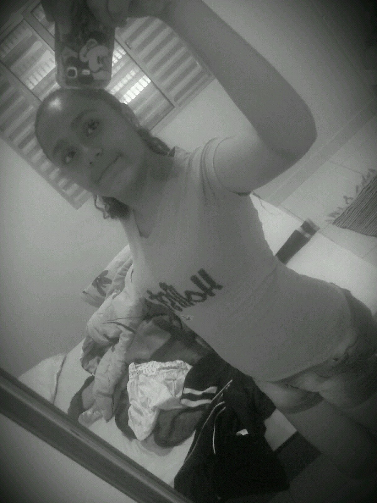 Tuamoreaninhah's profile picture. fazer fumaça ,quem gosta levanta a mão pro alto (*8