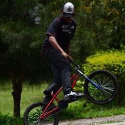 pob4l's profile picture. aku suka hal2 yang menantang nyali. aku suka melakukan hal yg bisa membuat rasa takut tu meningkat