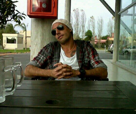 Agus_Elo's profile picture. el ombligo de la luna