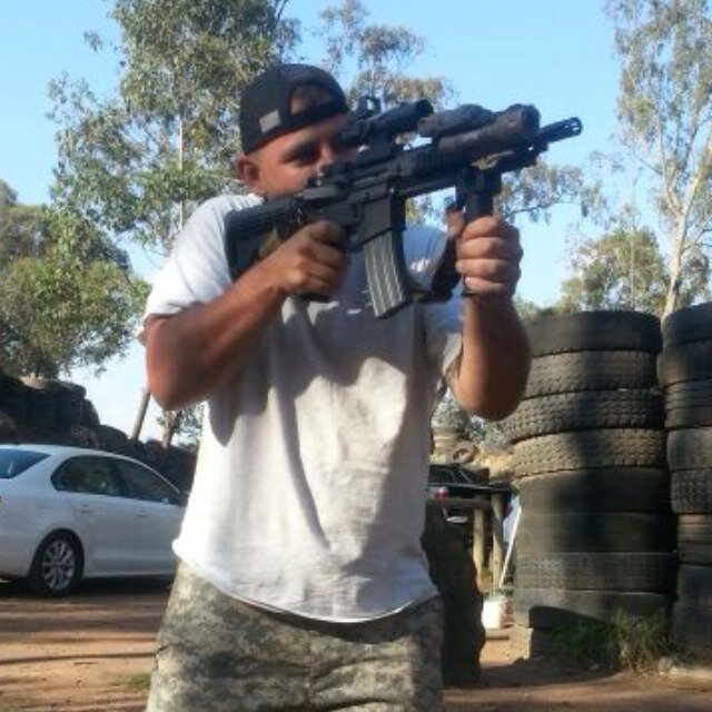 professional photographer, co owner pitbull evolution, tactical gun enthusiast, boxing mad.