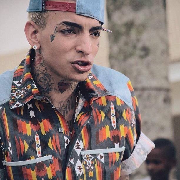 @mc_guime você tem humildade, carisma, talento (de sobra), e pra gente significa muito... pra gente? você vale ouro, Um abraço pra você Parça, Sou seu fãn !