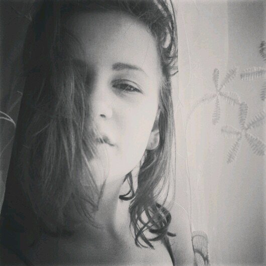 PolinaMore's profile picture. 