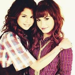 One Direction, Demi Lovato,Austin Mahone,Selena Gomez e P9 :3