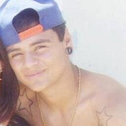 porque sempre vao ter vários pra tentar te humilhar, nao abaixa essa cabeça levanta esse olhar ! ♪ @conecrewdir