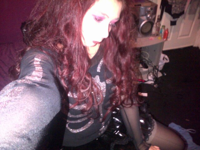 kaylsd's profile picture. i am me no1 else  smiley nd happy nd very girly loves music very open minded 2 music nd nickname cupcake xx