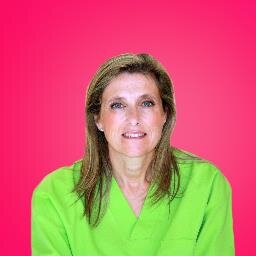 Entusiasta. Farmacéutica. Máster en #fitoterapia. Titular de Farmacia . Madre de 3 niños, católica. ¡Siempre #piensaenverde!