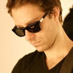 Twitter para ajudar a divulgar músicas, clipes e álbuns do Simple Plan!!