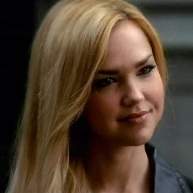 When it's real, you cant walk away..unless your called Lexi Branson, thats me, idiot. ||18+||Single-Looking||H:Off||