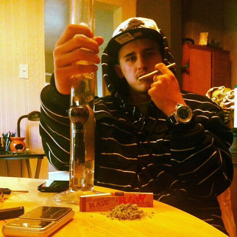 Imma Do Me! Im Young And Im Getting It! Dedicated To Smoking Louds. I Will Succeed In Life.