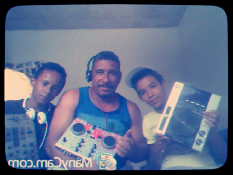Fazemos Festas, Bailes, Aniversários, entre outros!!