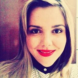 Ignorar é sempre a melhor escolha. Sorrir é a melhor resposta. -