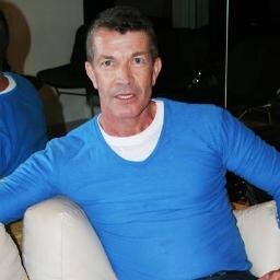 Se depender de mim, nunca ficarei plenamente maduro nem nas ideias nem no estilo, mas sempre verde, incompleto, experimental. (G. Freyre)