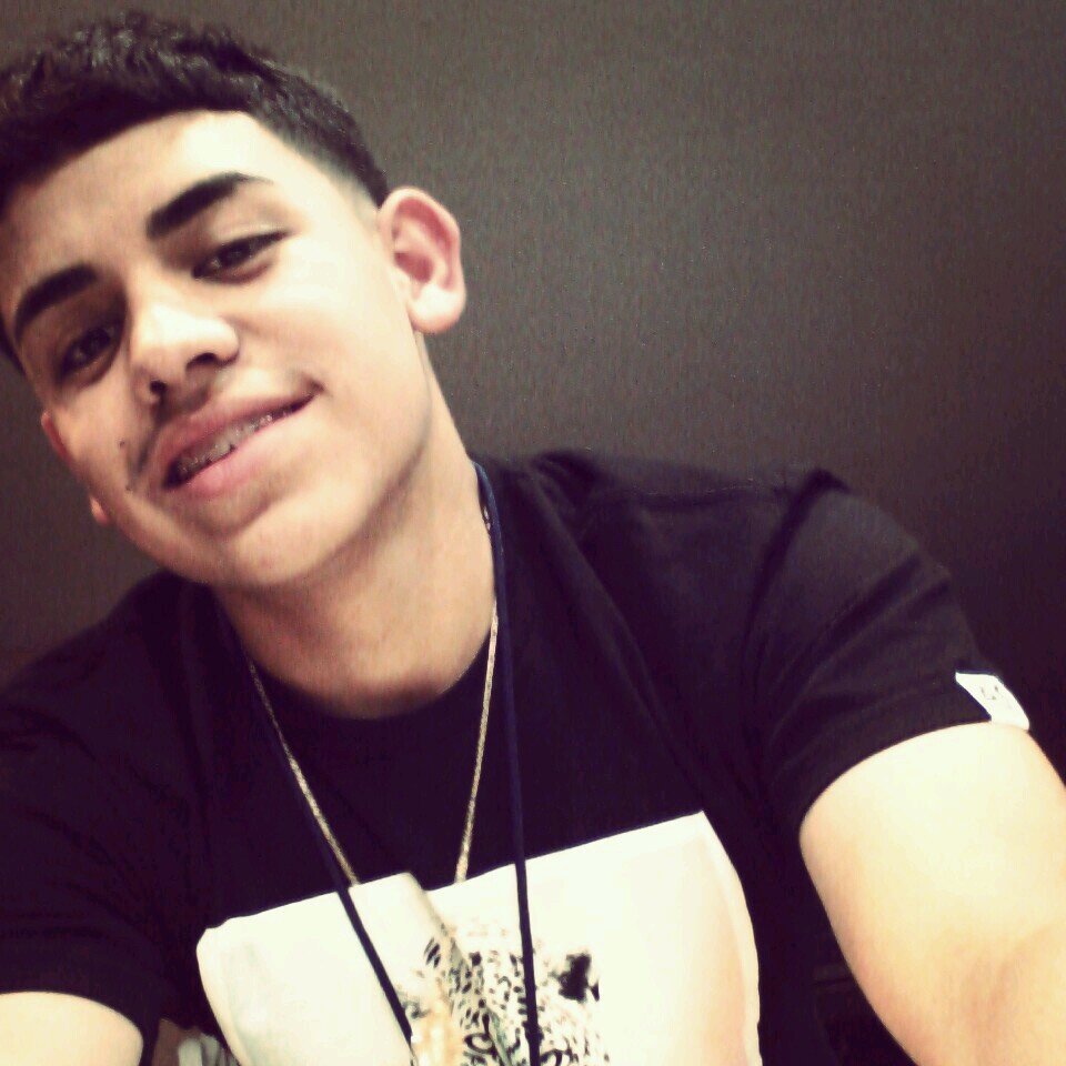 R.I.P Kevin Carrizosa. Life is too short. Care about my j's more than I care about myself. Follow and ill follow back. :D