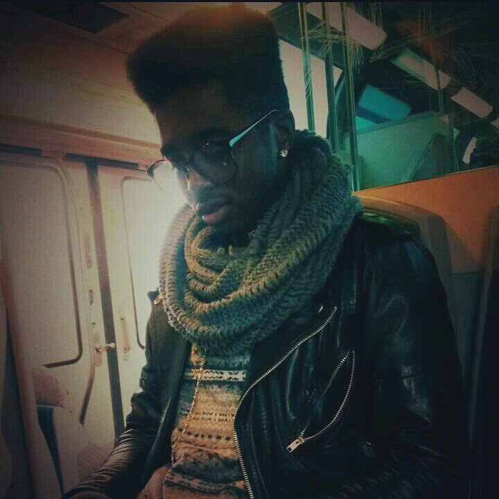 Real neggas wanted are dangerous for u mind. Whatcha look like my e-business. Insta: YoungLloyd_22.