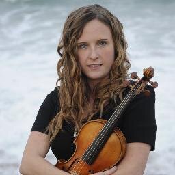 Online Violin Lessons with Miss Laura. Learn fiddle tunes, pop songs or Suzuki violin. Get help with school orchestra music or prepare for an audition.