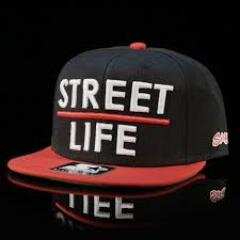 @streetlife___  follow if your a musician and tweet me your you tube channel