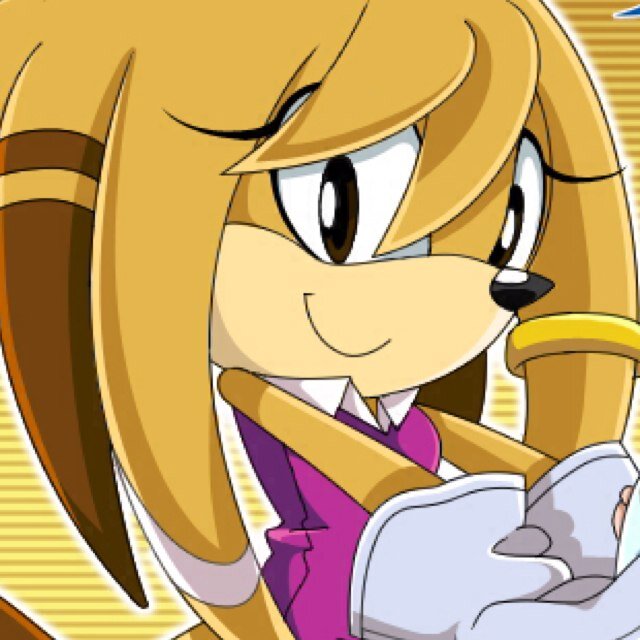 Suuuup!?I'm Coffee!You'll always see me and my lil' birdie!I have no clue where my crazy mom is!
