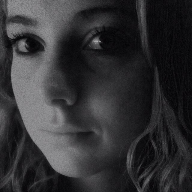 xhildeV's profile picture. Forensic Science • Biomedische Wetenschappen • Muziek • Dansen • Uitgaan