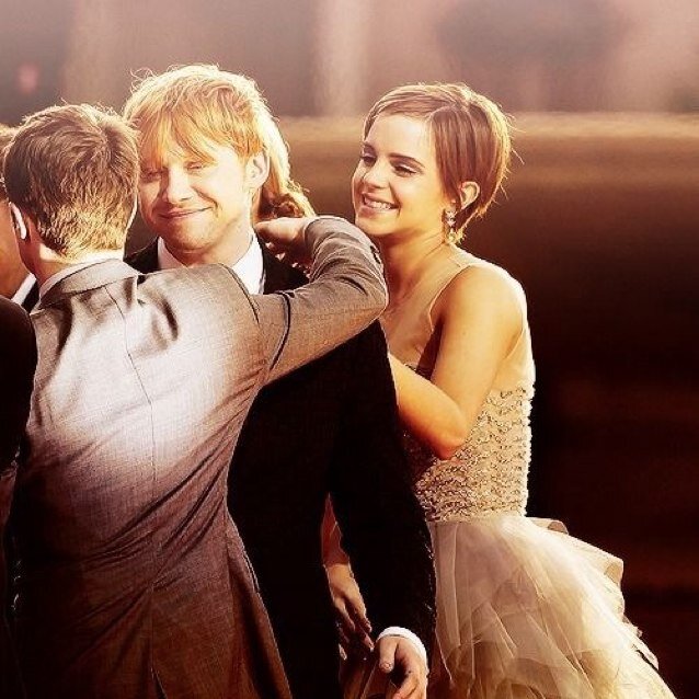Just another girl who fell compeltely in love with Harry Potter❤