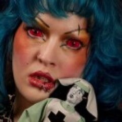 I'm a surrealist doll artist https://t.co/GOZLxwnQbu ,Alternative model.I'm into  art,the occult,sewing and I have a painting pet squirrel @winkelhimer