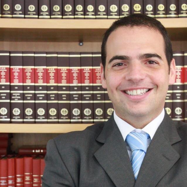 Advogado; Coordenador e Professor do MBA em Direito Eletrônico da EPD; Diretor do Departamento de Segurança (DESEG) da FIESP.