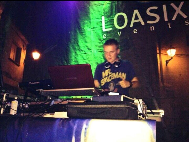 DJ/productor/ @PANDEMIC_GROUP .Bolos en discotecas y discomoviles. Castellnovo (CASTELLÓN) Booking por: alvarito_castellnovo@hotmail.com tlfn:606666139