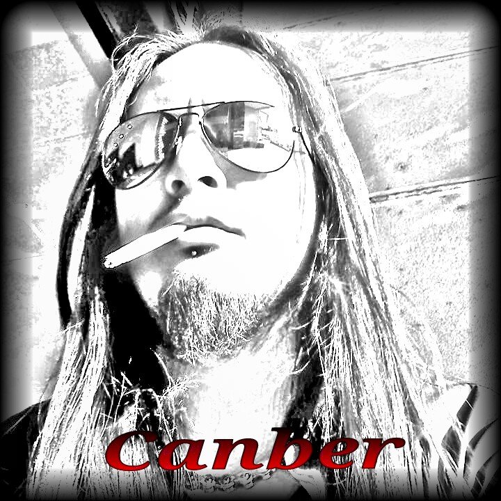 Guitarrista de la banda de Rock nacional FUKA...