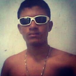 http://t.co/vsmmcwhleZ
http://t.co/6yOgPtkoof whats: 8586007067