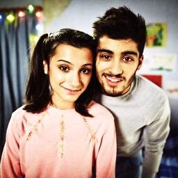 #StoryOfMyLife ZaynNiallHarryLouisLiam  I LOVE OneDirection my world mi life!!!!  *-*
My family: Arianators,Lovatics,Beliebers,Selenators.Smilers.. Love Ya!