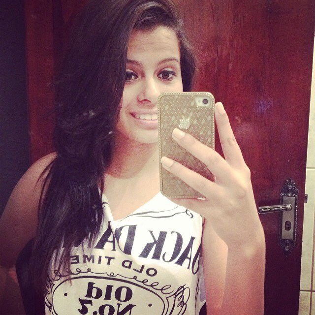Instagram: @whatisnic