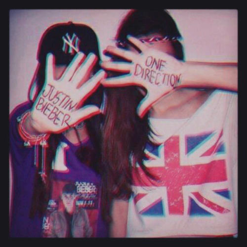 Holii..! Soy de Un pueblito Llamado Cabrero, Me gustan Los Wandi (Directioner) Tengo 13, Y Eso..! :3