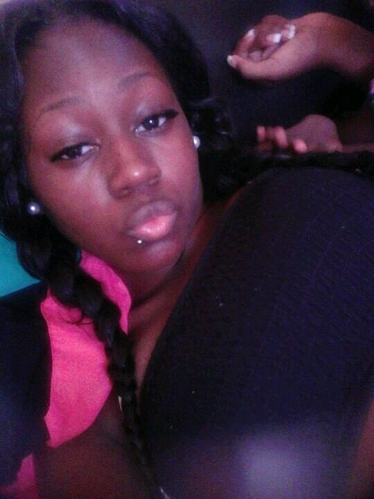 i Dont Beef W. You Bitches i Keep Brief W. You Bitches. Bisexual but SINGLE.! GET STUPID TYPE OF BITCH. NayNay Btw, IfYeenKnow. 
3Wayyy BItch... POMPANO VIBE !