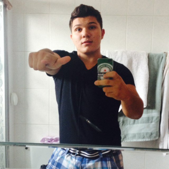 Querem me colocar no chão fazer oque se de pe eu faço a diferença