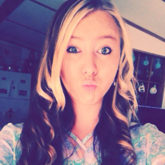 Follow This Gurlll