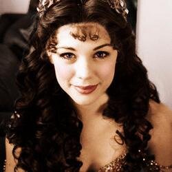 ChiquiTaire's profile picture. Lectora, aspirante a cantante y bohemia en general. Pasé mucho tiempo fuera pero ya he vuelto a París y atrévanse a sacarme de aquí. #LesMisNoHomoPR