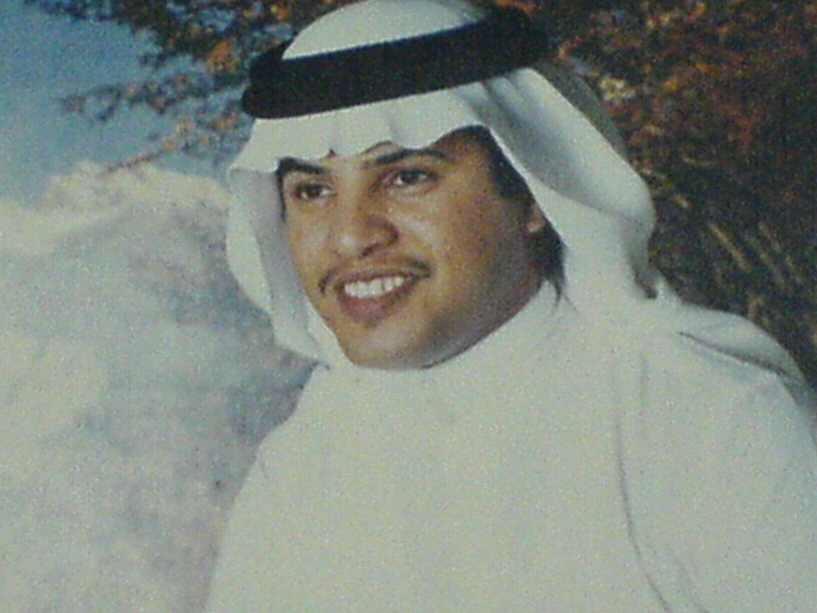 ‏لن تاخذ معك من حطام الدنيا شي وانت مسجى تحت الارض بعد مايغادر الاهل والاحباب فبالله عليك اعد العدة لذلك اليوم واكثر من الذكر والصلاة على رسول الهدى