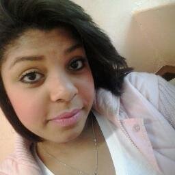A confiança em si mesmo é o primeiro segredo do sucesso. 
Não existe um caminho para a felicidade. A felicidade é o caminho.          Odeiooo falsidadeee :)))