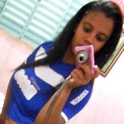 Cruzeirense com muito orgulho,carismática,alegre divertida ,capaz de fazer qualquer um sorrir kkkk