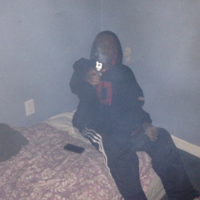 A young nigga with bandz, taking trips tryna see a 100,000 be4 i hit 20 yall know ha that street shit go