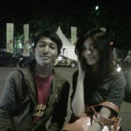 gua disini,- selLalu nunggu elLu,- sampe kapanpun,-
01.11.2013,-