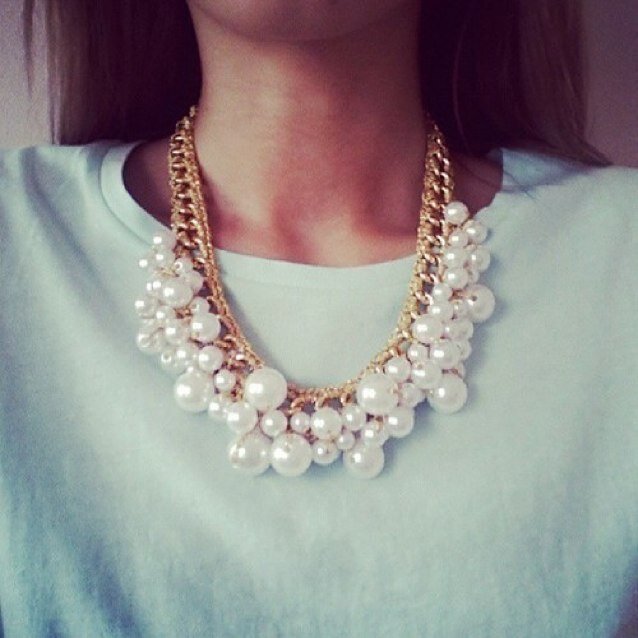 •jesus is my savior• •pearls are my bestfriend•