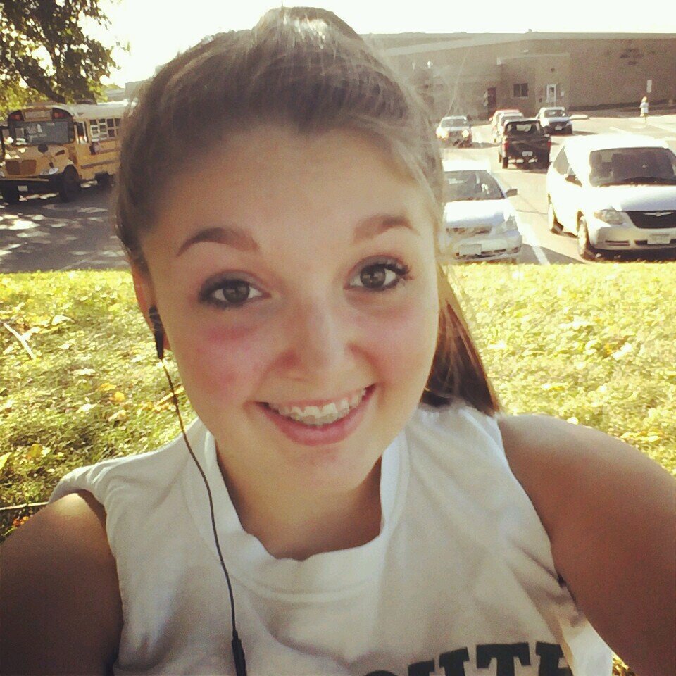 Smoshluverbiach's profile picture. Just another crazy mofo(;