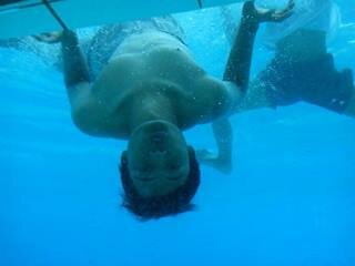 thirteenjkt13's profile picture. banyak orang yang pintar berbicara dan banyak pula orang yang tidak pintar mendengarkan