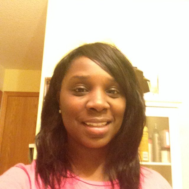 datsneakerchic's profile picture. Four loves in life is God, my fam, music, and shoes!