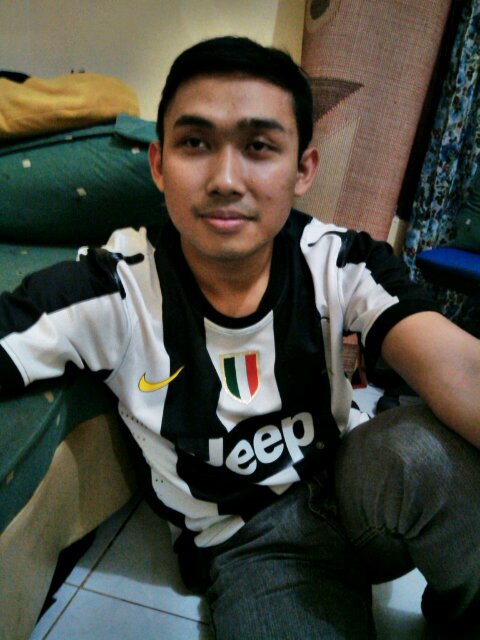 JihanShofa's profile picture. Being simple is handsome| Engineer. Student. Cantrik